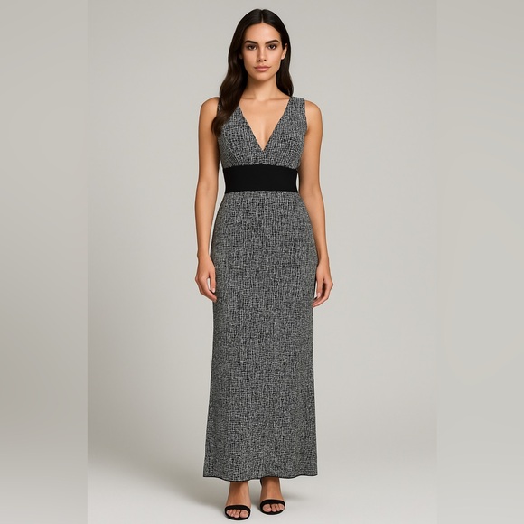 Hypnotized Dresses & Skirts - Hypnotized Maxi Dress - Sleeveless, V-Neck, Size XL